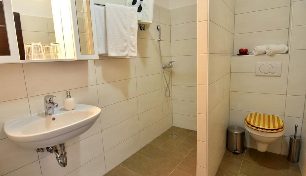 Hotel Gril Ranca Pod Pohorjem à Maribor Extérieur photo