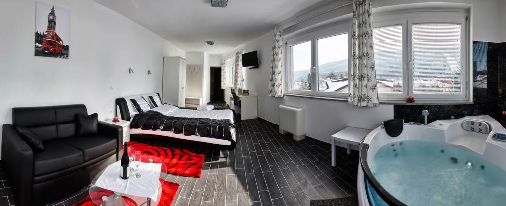 Hotel Gril Ranca Pod Pohorjem à Maribor Extérieur photo